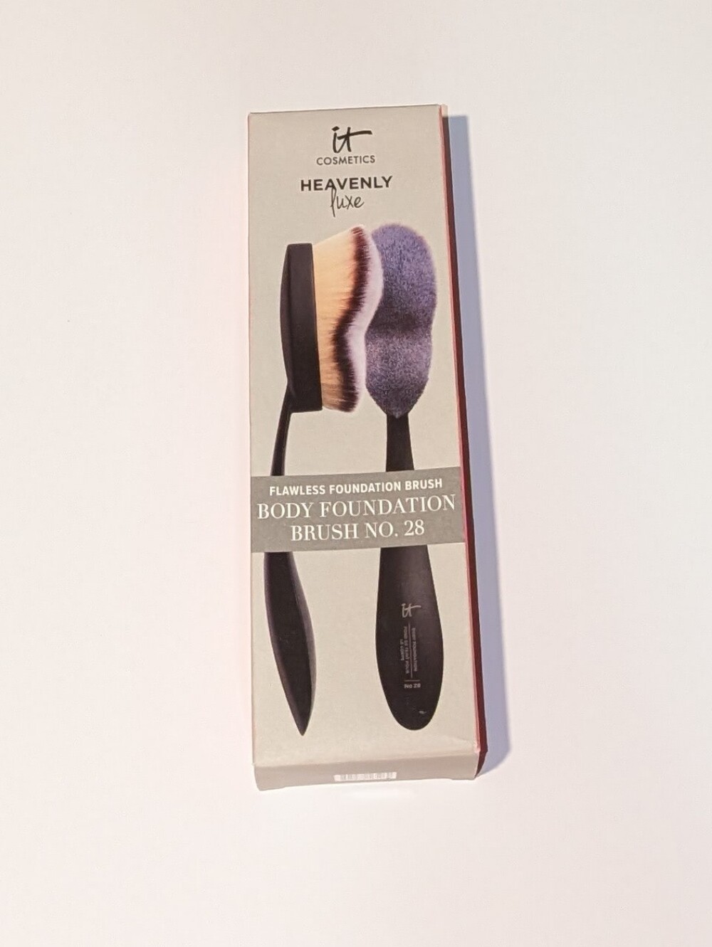 It Cosmetics body brush No. 28